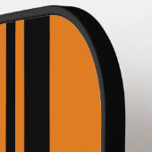 Monogramm Orange und schwarze Streifen Pickleball Schläger (Linke Seite)