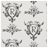 Monogramm-Ornament-Herzen- und Pfeile-Muster Stoff (Nahaufnahme)