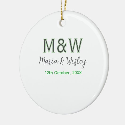 Monogramm Paar graugrüne moderne romantische Datum Keramik Ornament (Links)