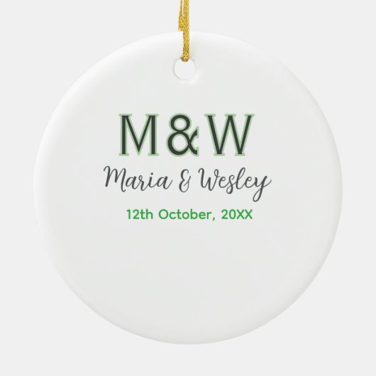 Monogramm Paar graugrüne moderne romantische Datum Keramik Ornament (Hinten)