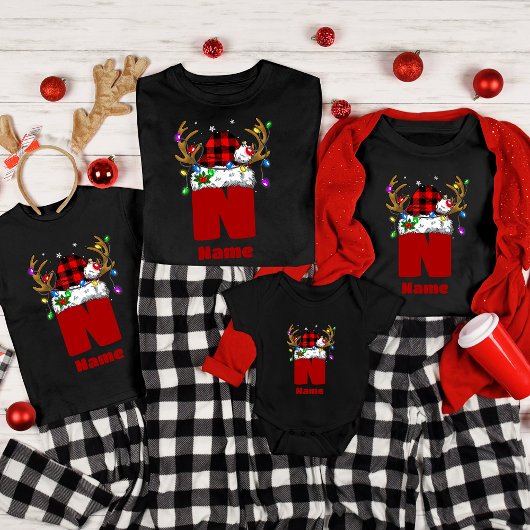 Monogramm Personalisiert mit Name Weihnachten T-Shirt