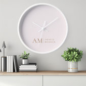 Monogramm Personalisiert rosa Initial und Name Uhr