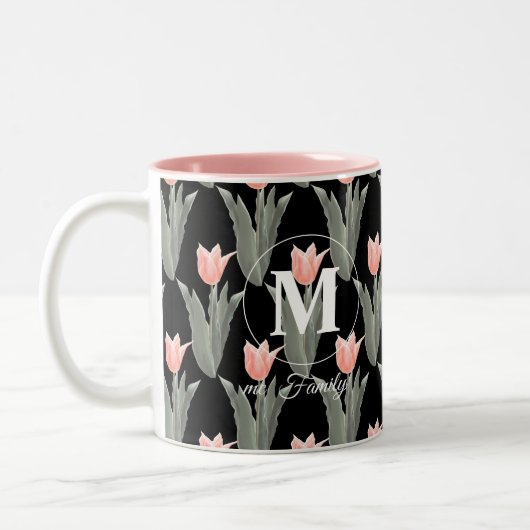 Monogramm-Pfirsichfarben mit elegantem Familiennam Zweifarbige Tasse (Links)