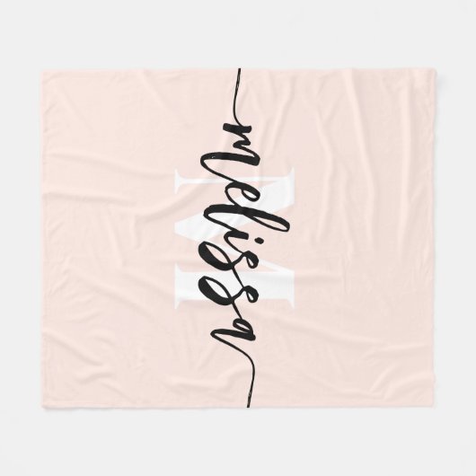 Monogramm Pinselkalligrafie Rosa Fleecedecke (Vorderseite (Horizontal))