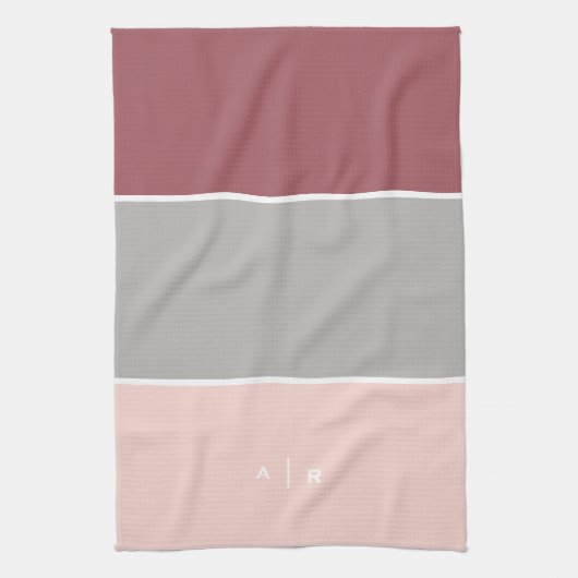 Monogramm-Plan für den Maroon-Graurosa-Farbblock Geschirrtuch (Vertikal)
