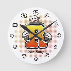 Monogramm R Sock Monkey Uhr
