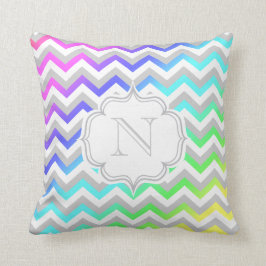 Monogramm-Regenbogen-Steigungs-buntes Zickzack Kissen