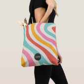 Monogramm Retro-farbige Wellenstreifen Tasche (Von Nahem)