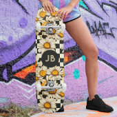 Monogramm Retro Groovy Gänseblümchen Schachbrett Skateboard