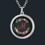 Monogramm, rosa, gelb und grün versilberte kette<br><div class="desc">Dieser wunderschöne Blumenkranz mit Rosa,  Gelb und Grüntönen auf schwarzem Hintergrund ist ein tolles Geschenk für das Besondere oder für sich selbst. Monogramm mit einem Initial und wenn Sie die Hintergrundfarbe ändern möchten,  klicken Sie auf,  um sie weiter anzupassen.</div>