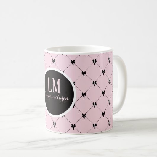 Monogramm Rosa & Schwarze Schleife Schrift Tasse (VorderseiteRechts)