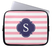 Monogramm Rosa und Blaue Streifen Laptopschutzhülle (Vorderseite)