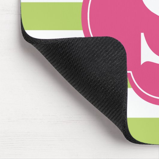 Monogramm Rosa und grüne Streifen Mousepad (Ecke)