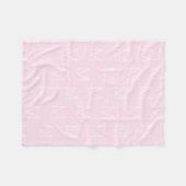 Monogramm rosa, weißes Anfangsbuchstabenmuster Fleecedecke (Vorderseite (Horizontal))