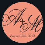 Monogramm Runder Aufkleber<br><div class="desc">Dieser Aufkleber ist Teil des modernen Edge Monogram Wedding Collections mit einem fett aber einfach gestalteten Stil. Bearbeiten Sie die Monogramm-Initialen mit den Initialen der Braut und des Bräutigams und fügen Sie anstelle des Textes, der in der Designvorlage gezeigt wird, Ihr Hochzeitstag oder einen anderen Text ein. Bei dieser Konstruktion...</div>