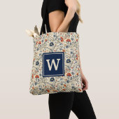 Monogramm rustikale skandinavische Wildblumen Tasche (Von Nahem)