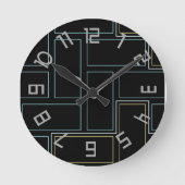 Monogramm rustikale Zahlen Runde Wanduhr (Vorderseite)