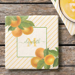 Monogramm rustikale Zitrusfrüchteorangen, Aquarell Steinuntersetzer<br><div class="desc">Entspannen Sie sich mit Ihrem Lieblingsgetränk und schützen Sie Ihre Möbel mit diesem schönen, schicken, einfachen, modernen, maßgeschneiderten Untersetzer aus Monogramm-Stein. Frische Aquarellorangen und grüne Blätter, zusammen mit der handgeschriebenen Schrift Grasgrün, überlagern ein hellorange-gelb pinstripe Muster. Personalisieren Sie mit Ihrem Namen und Monogramm Initial. Macht jedes Mal, wenn Sie es...</div>