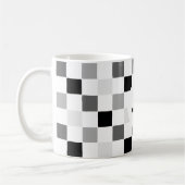 Monogramm-Schachbrettmuster Schwarz und Weiß Moder Kaffeetasse (Links)