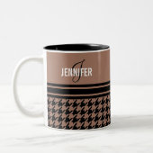 Monogramm schwarz-braun-Hahnentrittmuster Zweifarbige Tasse (Links)