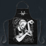Monogramm Schwarz-Mehrdruck-Schürze Schürze<br><div class="desc">Zauber abgießen? Liebe alles witzig? Diese schwarze Schürze hat eine phantastische Chalkboard-Grafik. Text sagt Cookin 'Etwas sehr Besonderes. Fügen Sie Monogramm Initial und Name mit Wirbel für eine große personalisierte Schürze sicher,  um jede Hexe,  Heide,  Druide,  wiccan und mehr gefallen.</div>