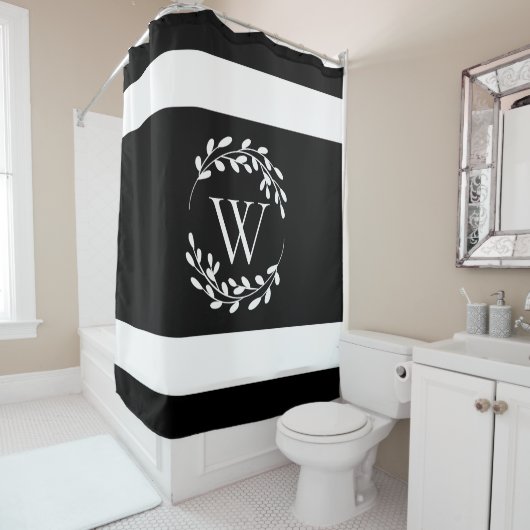 Monogramm Schwarz-Weiß-Floral Duschvorhang (Beispiel)