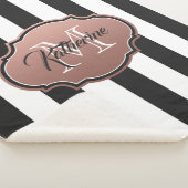 Monogramm Schwarz-Weiß-Streifen Sherpadecke (3/4)