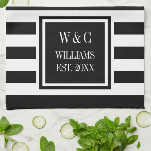 Monogramm Schwarz-weißer Streifen Personalisiert Geschirrtuch (Gefaltet)