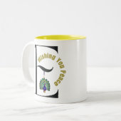 Monogramm schwarzer Buchstabe E Pfau wünscht Fried Zweifarbige Tasse (Vorderseite Links)
