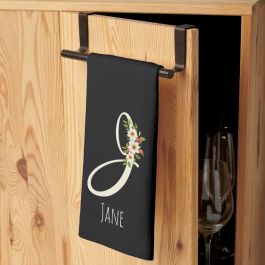 Monogramm schwarzes Küchentuch als Einzugsgeschenk (Drittel gefaltet)