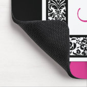 Monogramm-Schwarzes, Rosa, weißer Damast Mousepad (Ecke)