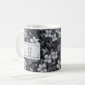 Monogramm Silberbuchstabe Blumenaquarell Kaffeetasse (Vorderseite Links)