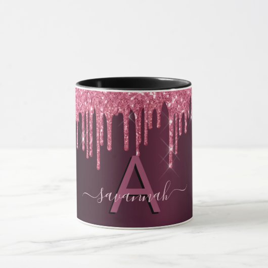 Monogramm-Skript für Burgundy-Glitzer-Tropfen Tasse (Zentrum)