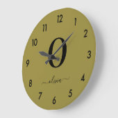 Monogramm Skriptname Personalisiert Gold und Schwa Große Wanduhr (Winkel)