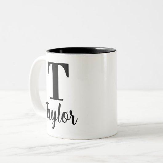 Monogramm-Skriptname und erster Buchstabe Ihres Na Zweifarbige Tasse (Vorderseite Links)