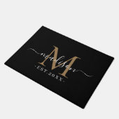Monogramm Skriptnamen Chic Gold Hochzeitdatum Schw Fußmatte (Schrägansicht)