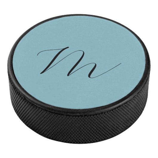 Monogramm Solid Blue Pastel Minimalistisch Berufli Eishockey Puck (3/4)