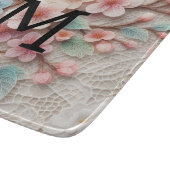 Monogramm Spitze Blütenpinke Pastellblüte Schneidebrett (Ecke)