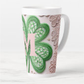 Monogramm-Spitze grüner Kleeblatt St. Patrick's Da Milchtasse (Rechte Ecke)