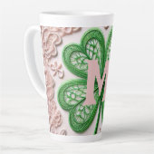 Monogramm-Spitze grüner Kleeblatt St. Patrick's Da Milchtasse (Linke Ecke)