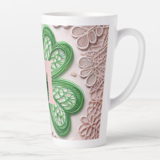 Monogramm-Spitze grüner Kleeblatt St. Patrick's Da Milchtasse (Rechts)