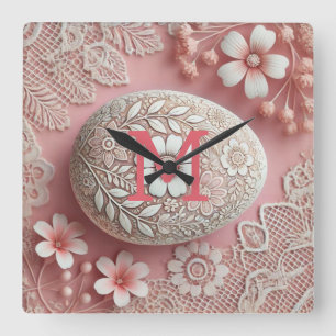 Monogramm-Spitze rosa weiße florale Ostereier Quadratische Wanduhr