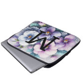Monogramm Spitzen Blumenrosa lila Stiefmütterchen  Laptopschutzhülle (Vorne Knopf)