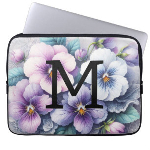 Monogramm Spitzen Blumenrosa lila Stiefmütterchen Laptopschutzhülle