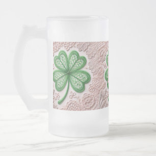 Monogramm Spitzen-grünes Kleeblatt St Patrick's Da Mattglas Bierglas