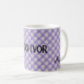 Monogramm & Survivor, Lila getuftetes Muster 11oz Kaffeetasse (VorderseiteRechts)