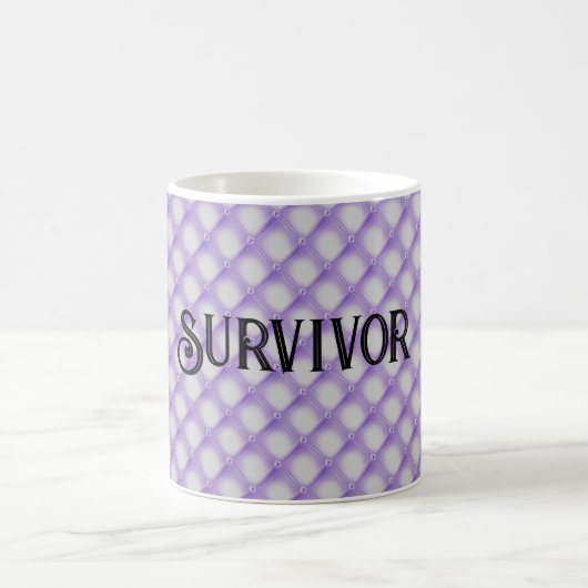 Monogramm & Survivor, Lila getuftetes Muster 11oz Kaffeetasse (Mittel)