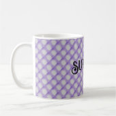 Monogramm & Survivor, Lila getuftetes Muster 11oz Kaffeetasse (Links)