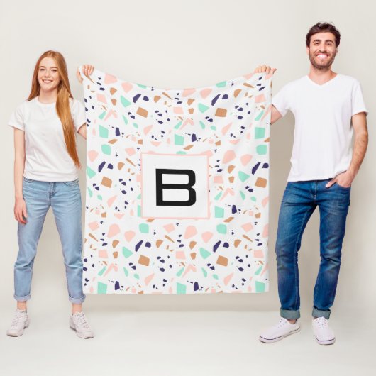 Monogramm Terrazzo Fleecedecke (Beispiel)