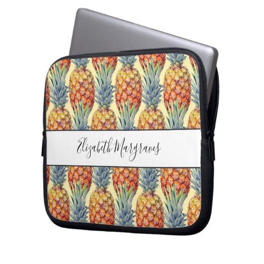 Monogramm Tropische Ananas Laptopschutzhülle (Vorderseite Links)